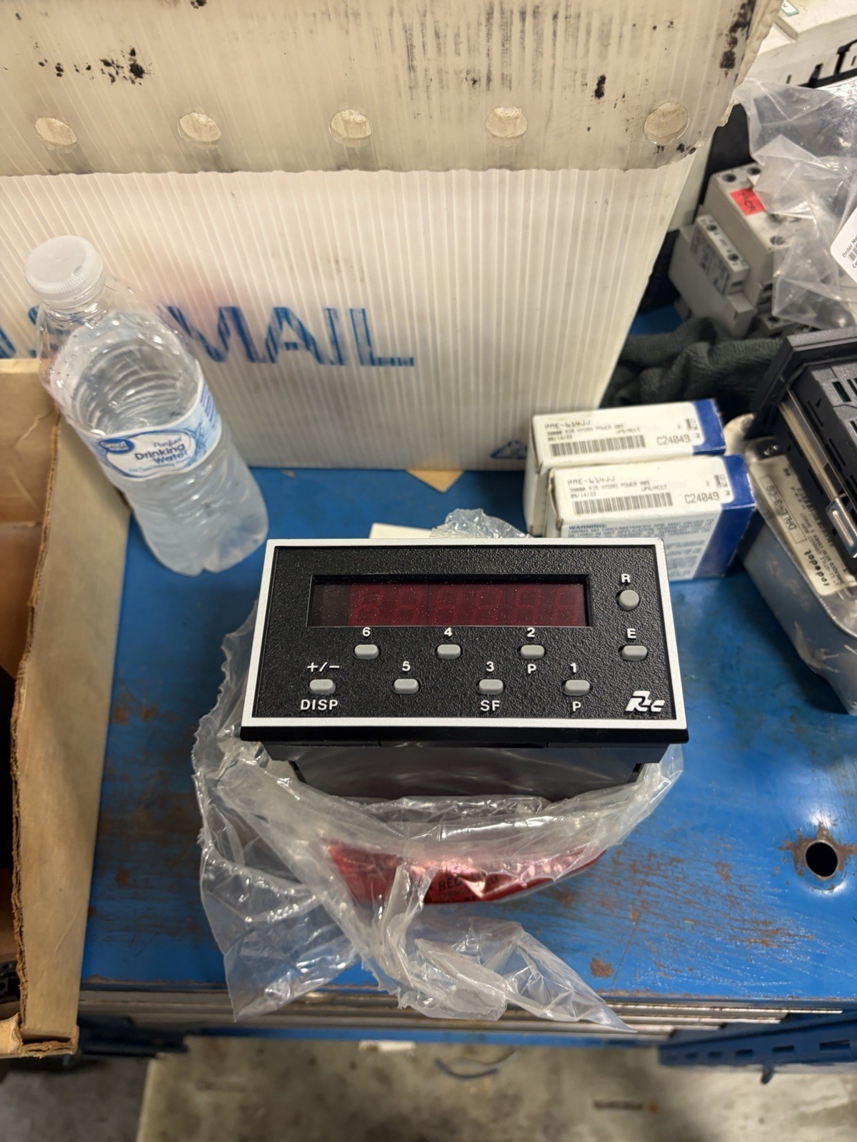 NEW NO BOX RED LION GEM33000 BATCH COUNTER 115VAC 50/60HZ
