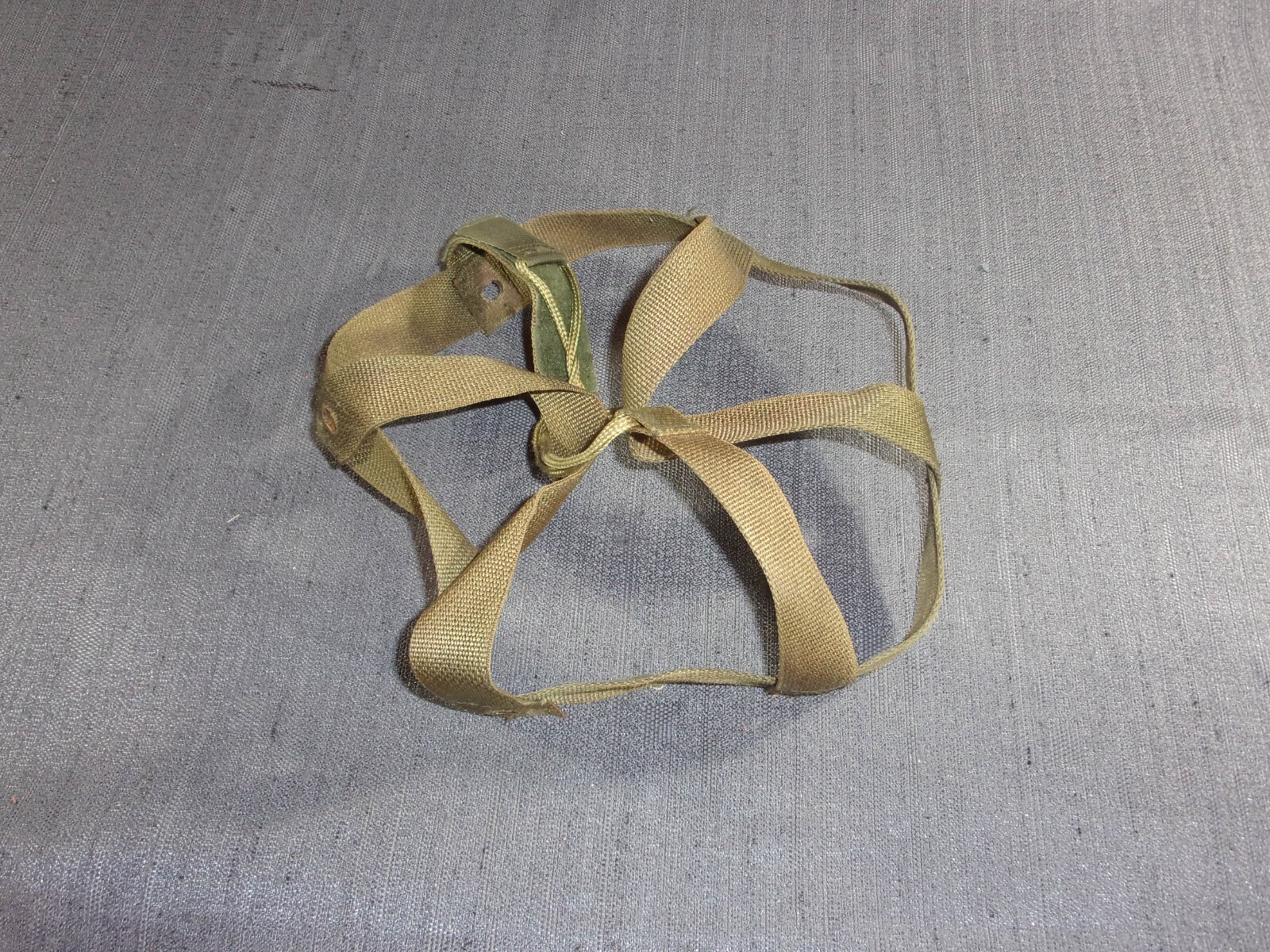 PASGT PARACHUTIST'S GROUND TROOP SUSPENSION ASSEMBLY for COMBAT HELMET - MEDIUM