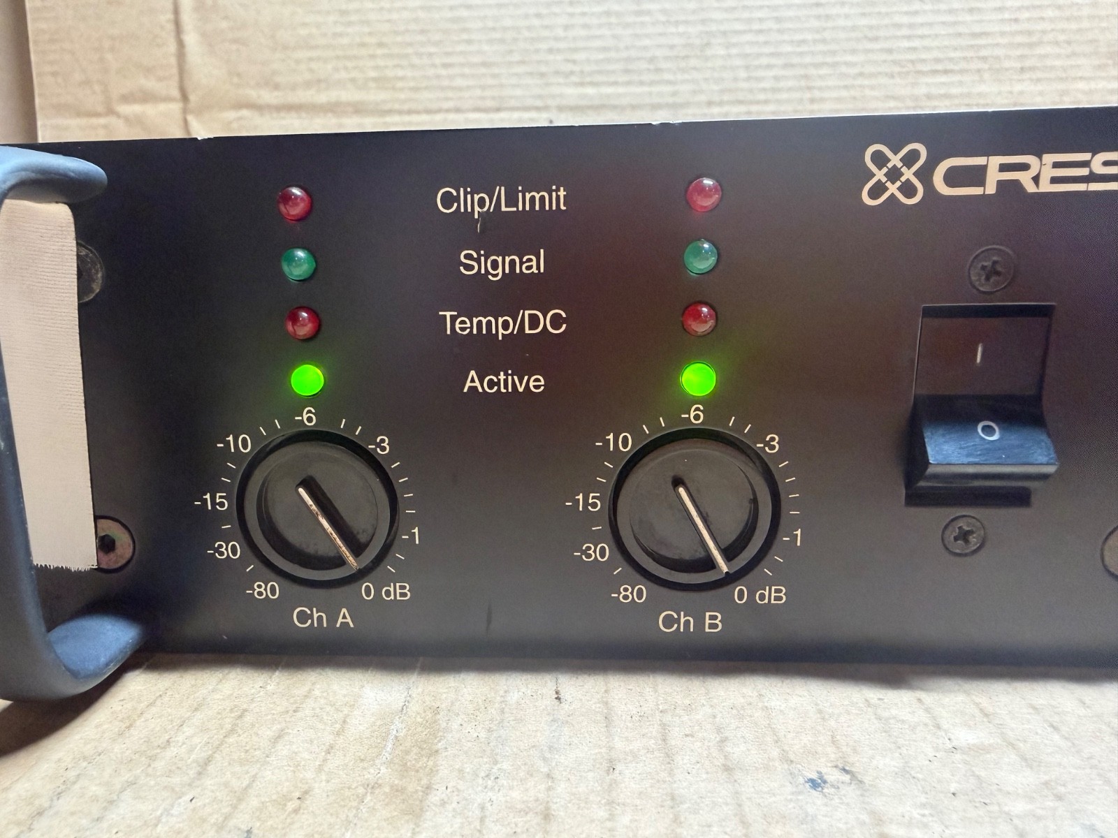 CREST AUDIO 7001 PROFESSIONAL POWER AMPLIFIER - SEE DESCRIPTION
