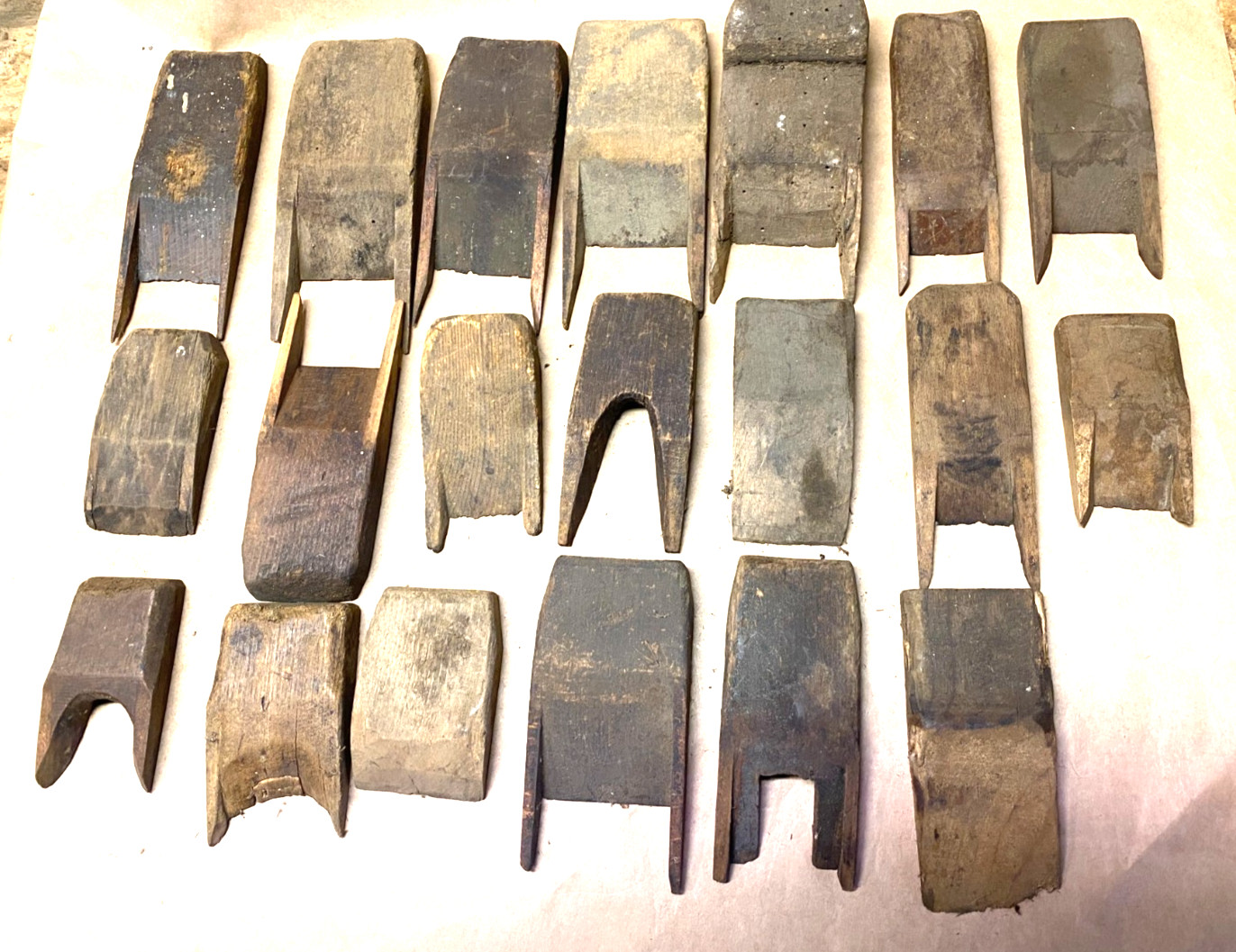 A Lot of 20 Vintage Wood Plane Blade Wedges