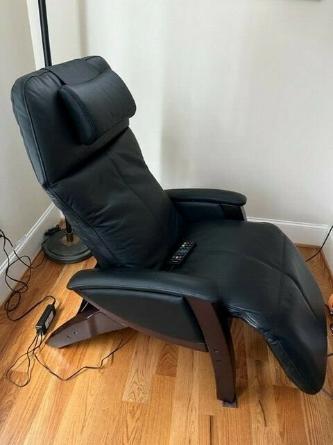 health and beauty, zero gravity, message chair, back pain