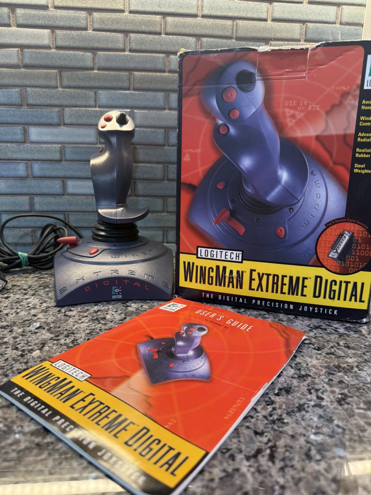 Logitech Wingman Extreme Digital Joystick - Microsoft Flight Simulator CIB