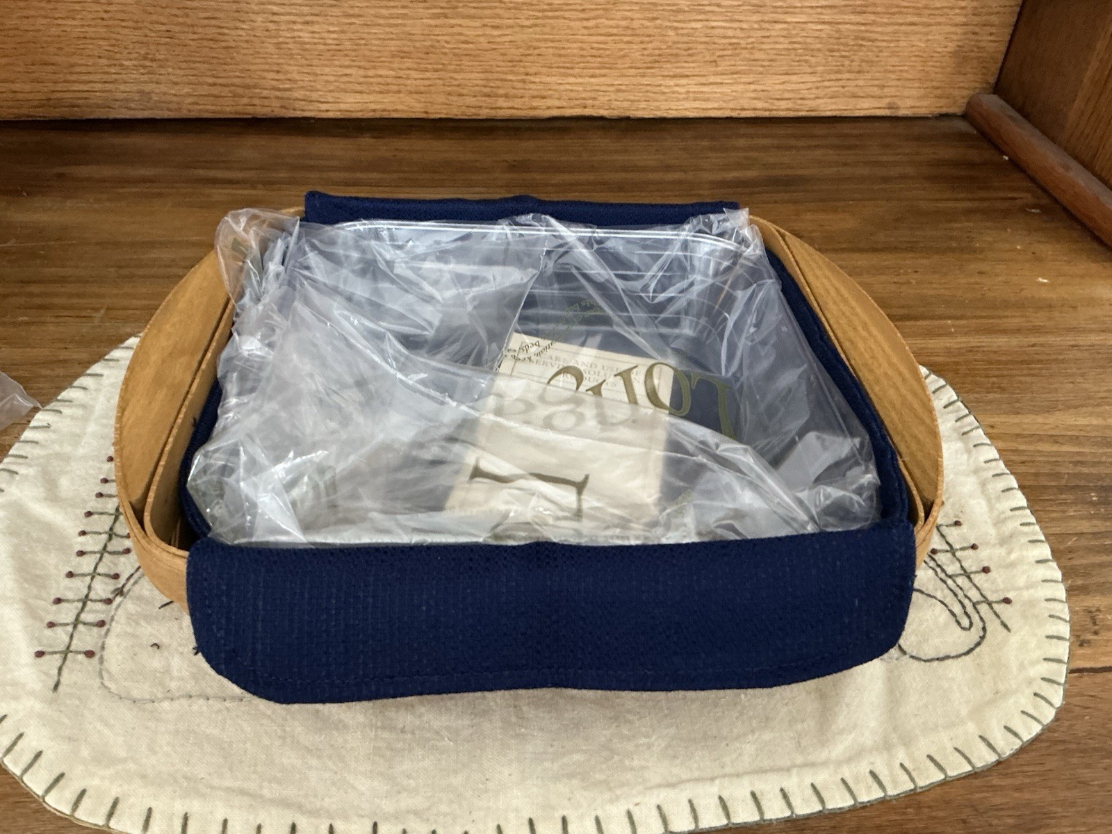 Longaberger~2004 Brownie Basket~Hard Protector~Indigo Fabric Liner - NEW