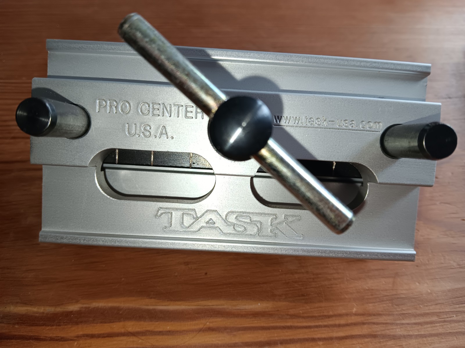 Self Centering Doweling Jig