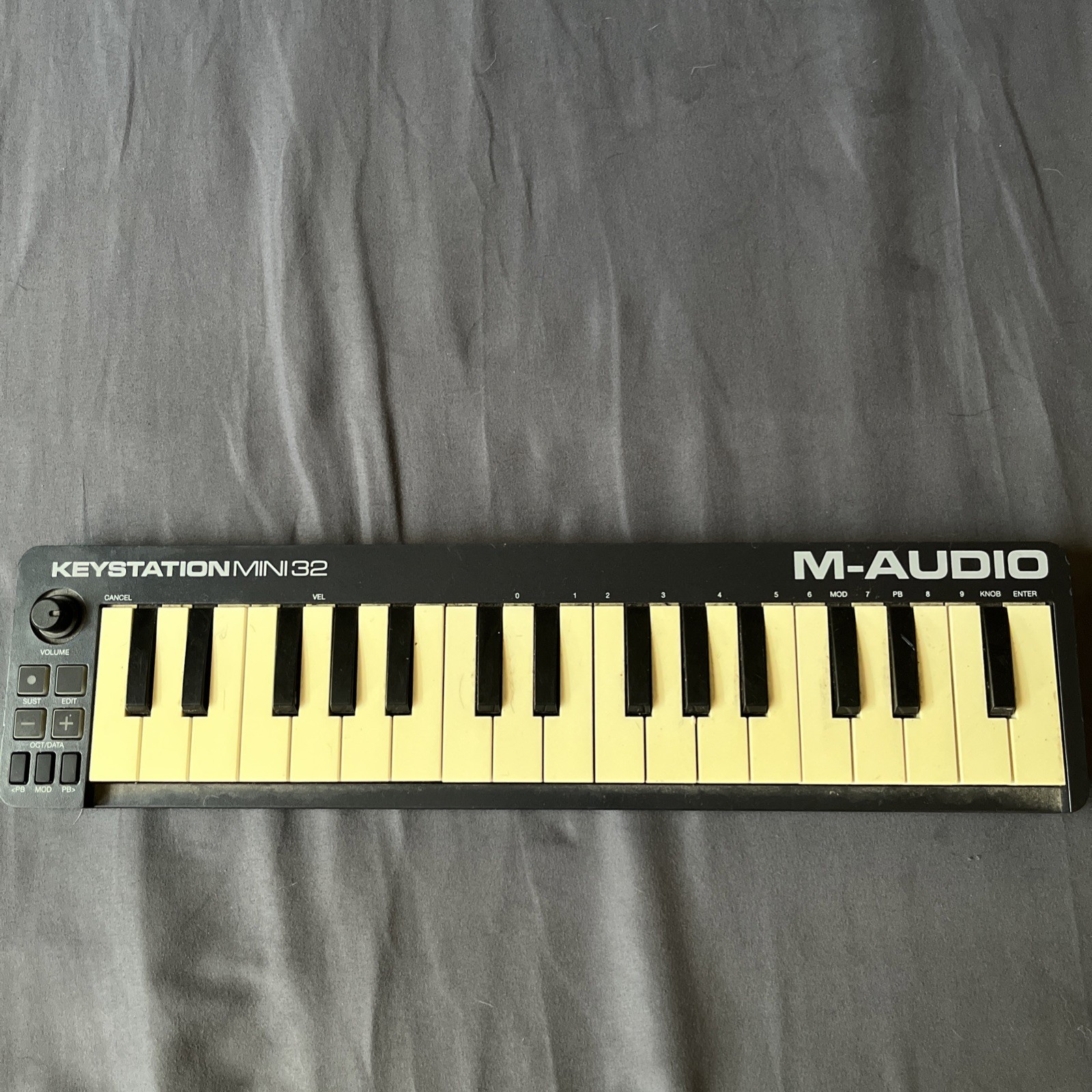 M-AUDIO Keystation Mini 32 MK3 USB MIDI Keyboard Controller