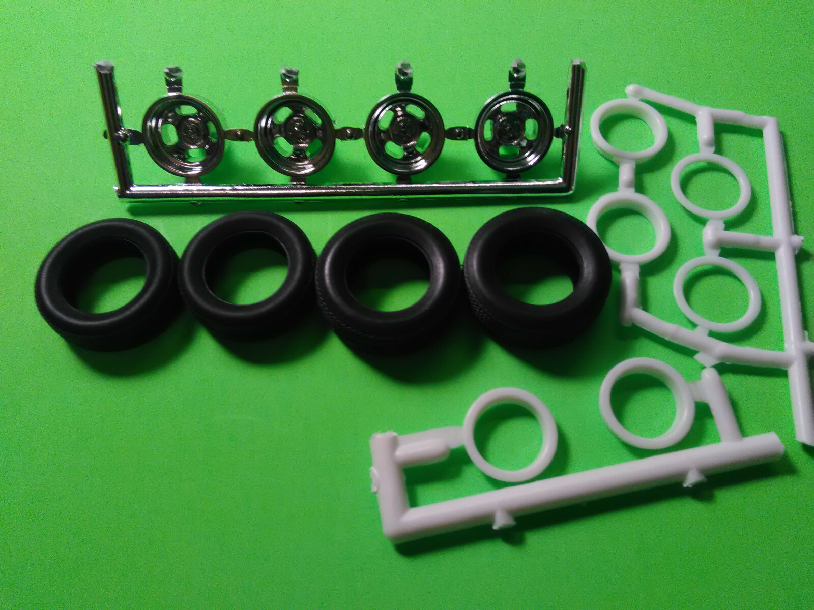 77 1977 Ford Pinto Runabout 1/25 chrome 4 slot Anson deep dish rim wheel tires