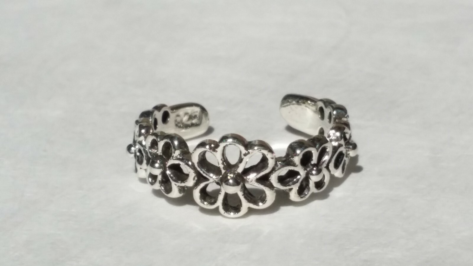 Solid Sterling Silver 925 Toe Ring Adjustable Chain of Flowers