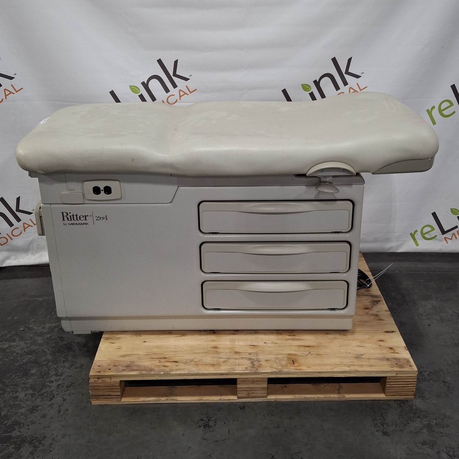 Midmark Ritter 204 Exam Table