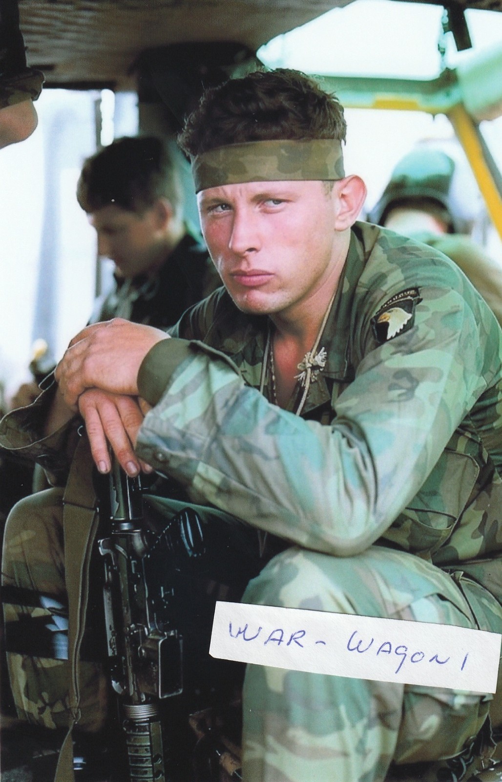 Vietnam  War  Photo -- Soldier