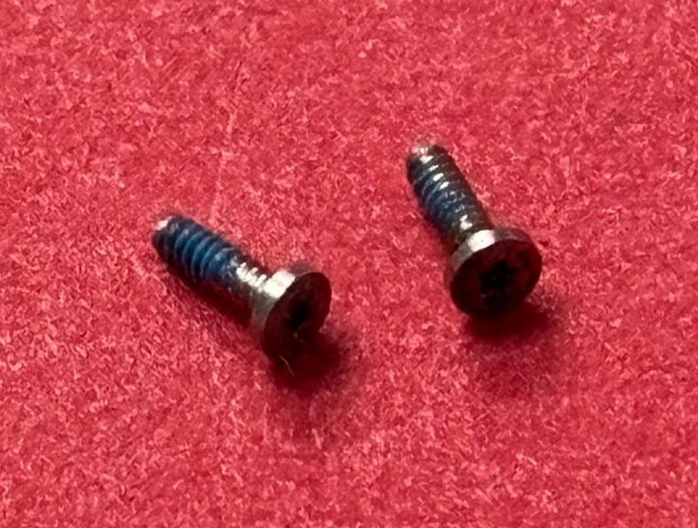 🍎q:2 Original USED APPLE Lower Pentalobe Screws for iPhone 4/4G/4S/4GS
