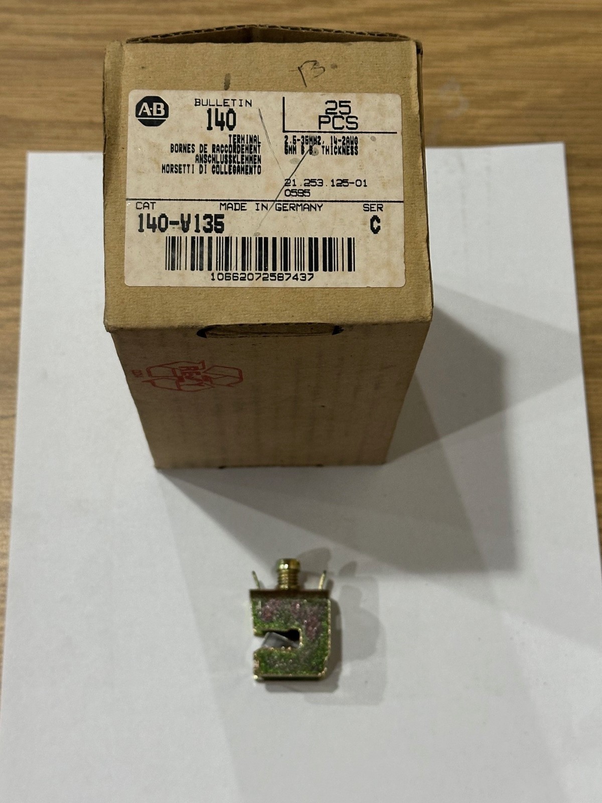 ALLEN BRADLEY  140-V135 SUPPLY TERMINAL  14-2AWG  (LOT OF 13 PCS)  *NEW IN BOX*