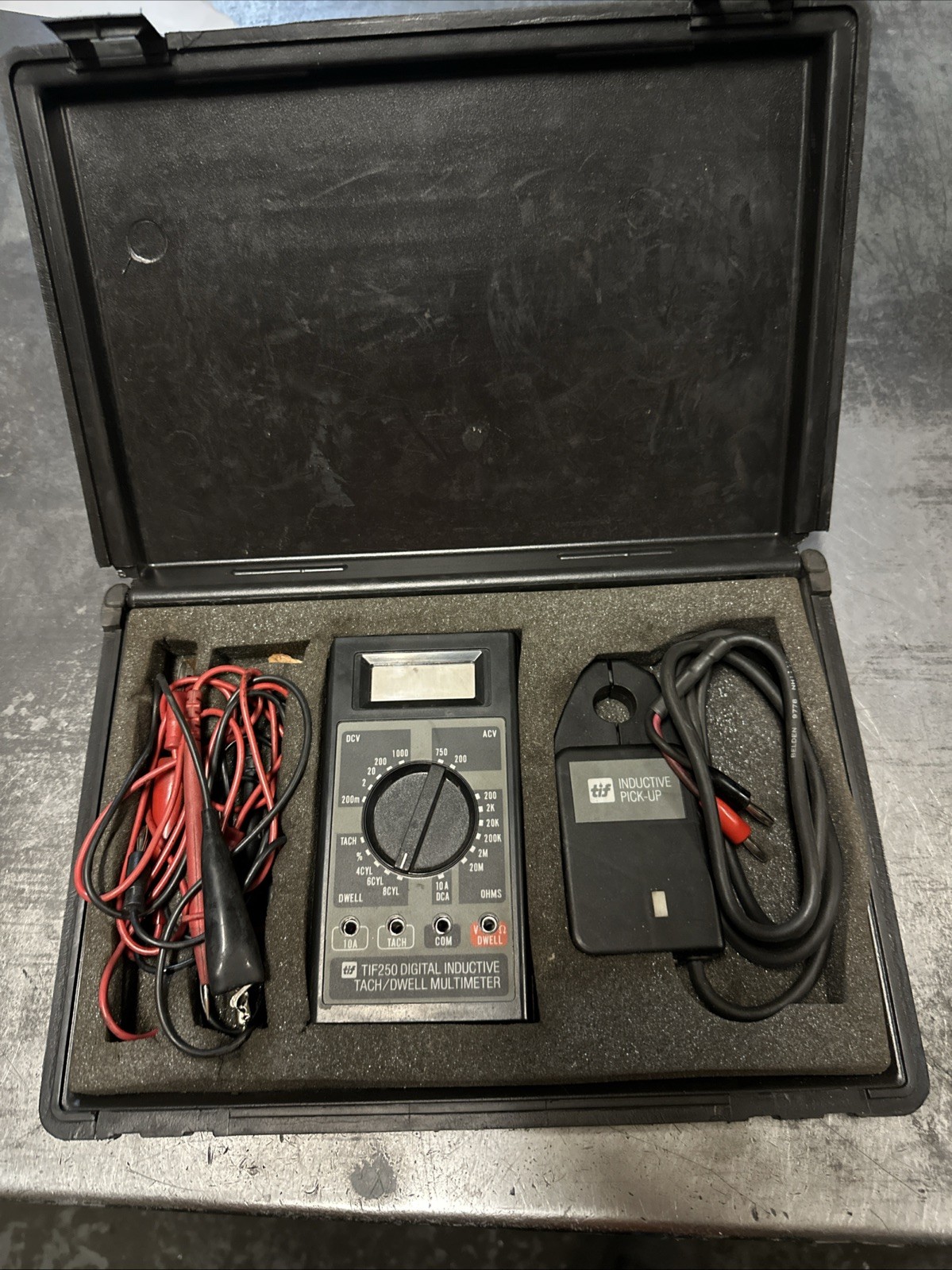 TIF 250 Digital Inductive Tach/ Dwell Multimeter In Case