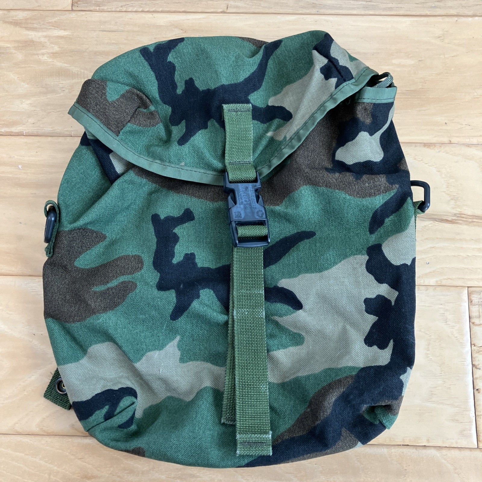 USGI Military Sustainment Pouch Woodland M81 MOLLE II SDS Utility