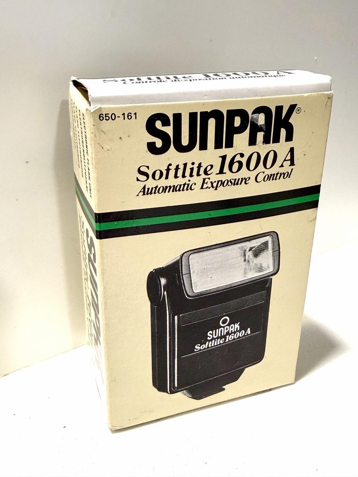 Sunpak Softlite 1600A Shoe Mount Flash Automatic Exposure Control for Cameras