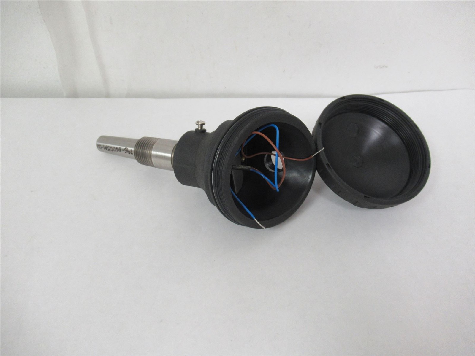 254697 New-No Box; FES Systems 74600005M000 Temperature Probe 4" w/Well