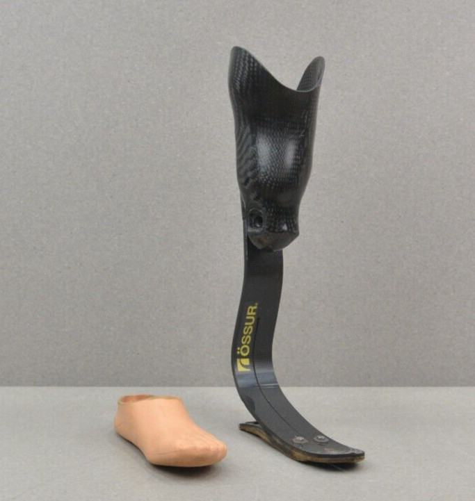Ossur Cheetah Xplore High Performance Prosthetic Foot Left Size 27 W/ Socket