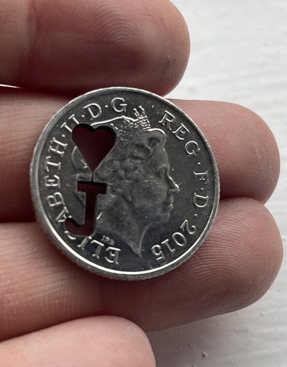 NEW CUT OUT 10p COIN MAGIC TRICK / MENTAL MAGIC