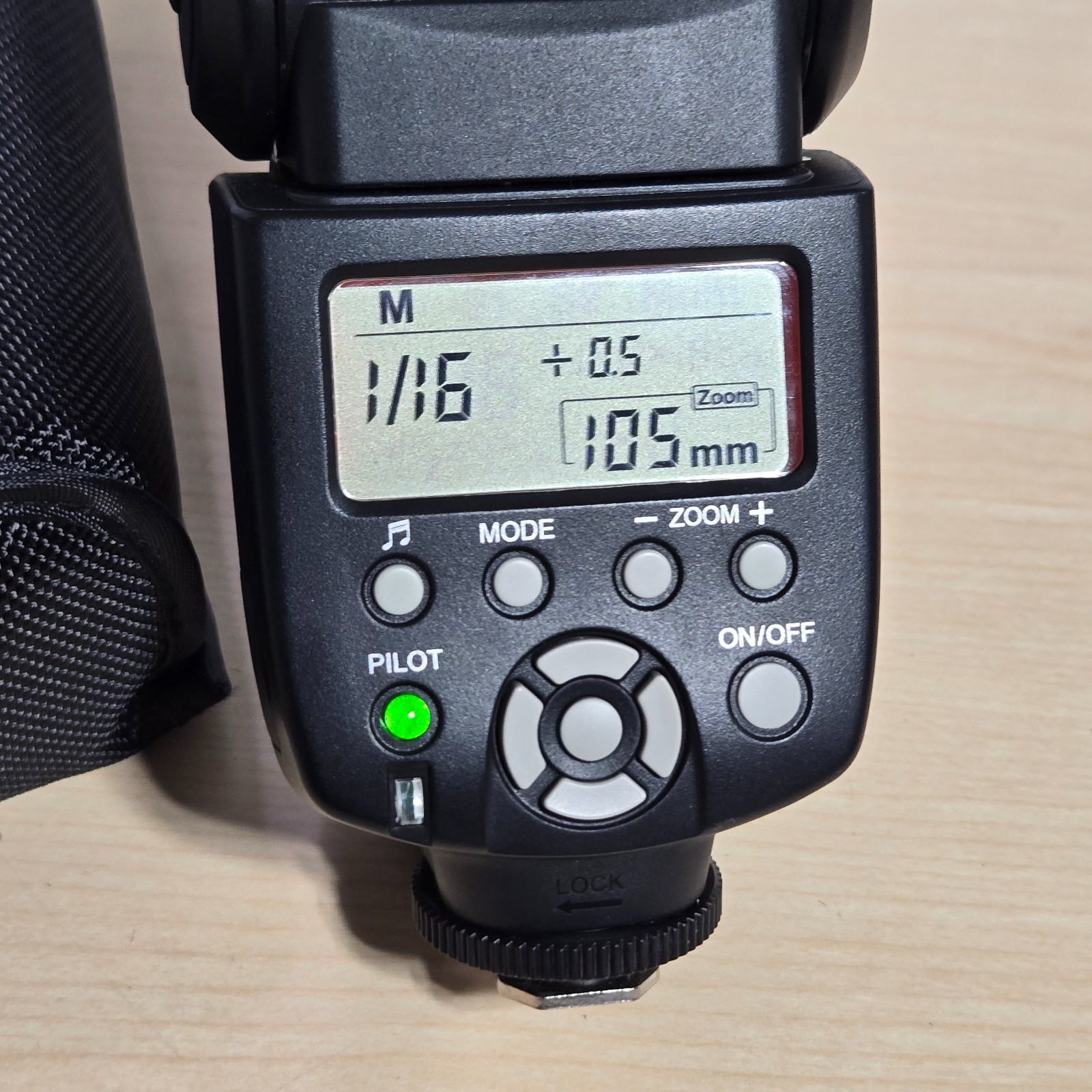 YONGNUO Digital Speedlite YN560-II