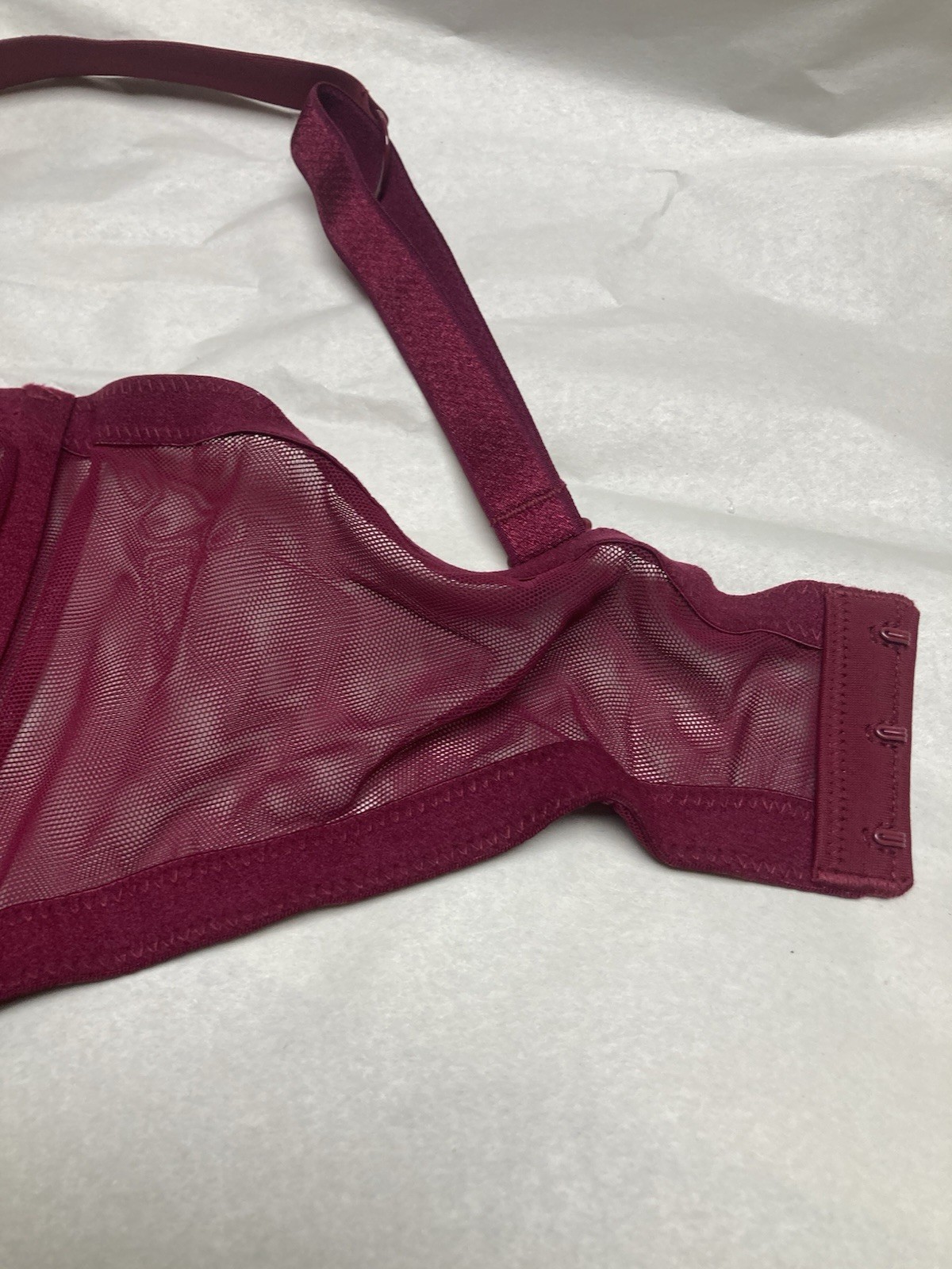 VS Bra Unlined Underwire Sparkle Strap Size 38 DDD