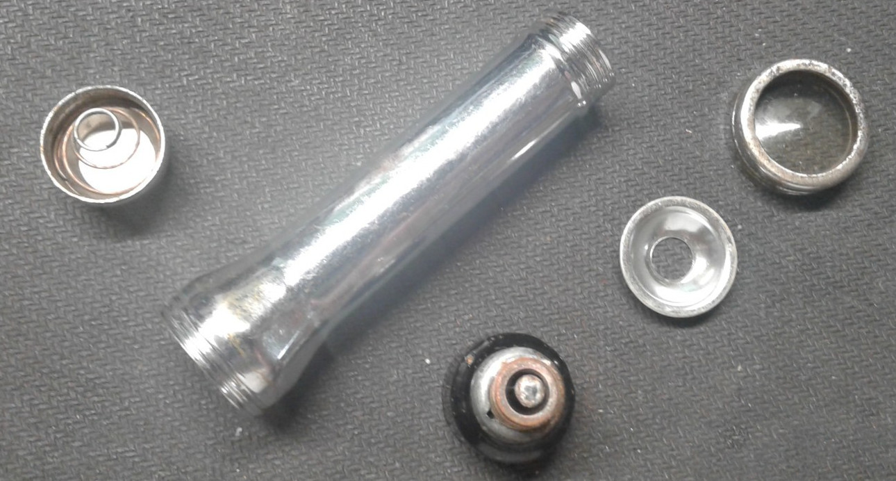 Tom Thumb 3 1/8 Flash Light Miniature some rust and corrosion