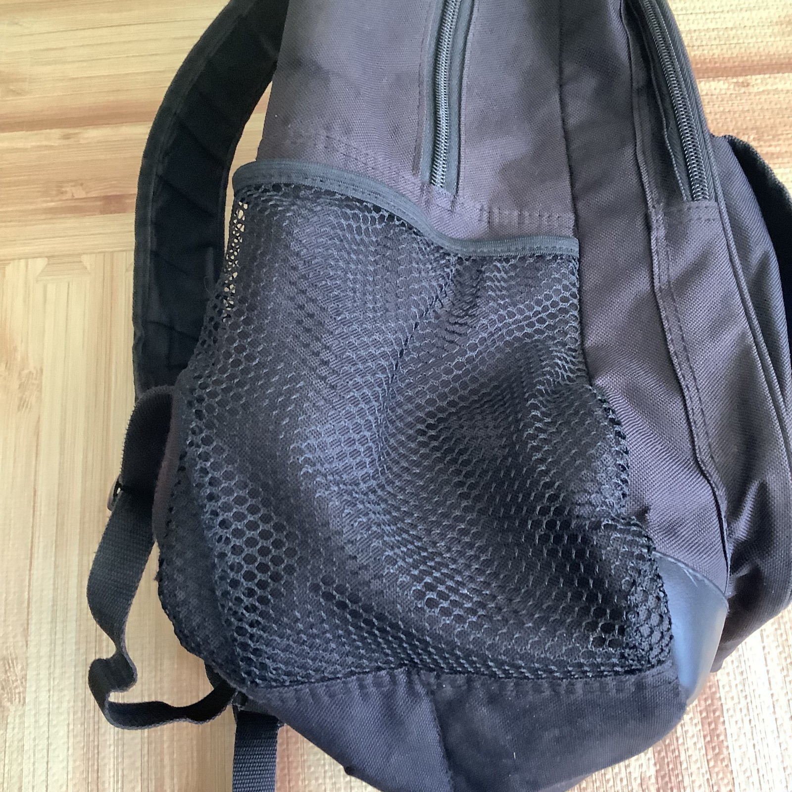 ES Eastsport Black Large Backpack w/Flaws See Pictures