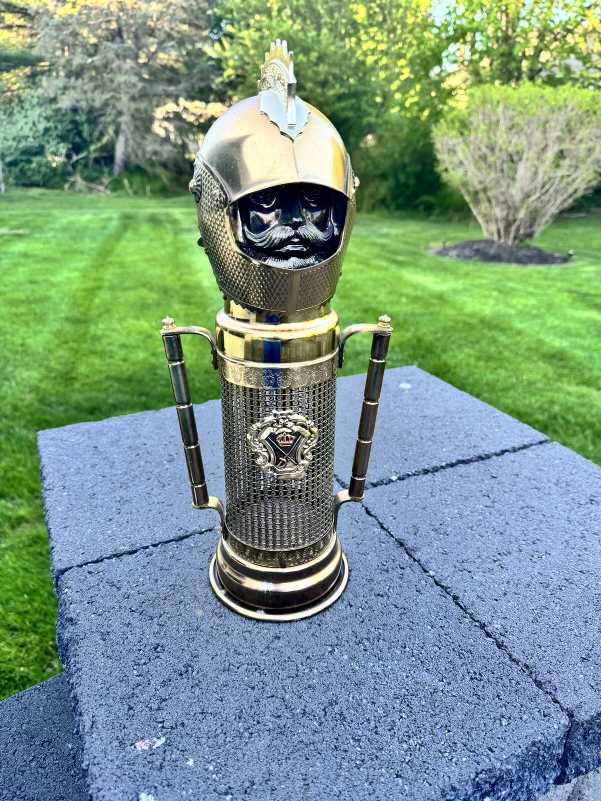 VTG Nikka Western Armor Knight Bottle Holder 16” Music Box Japanese Collectable