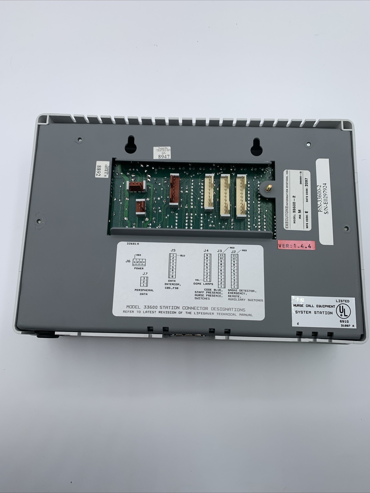 EXECUTONE P/N-33600-2 Nursecall Station S/N-E0297924 IRS: M MFG CODE: E See Pics