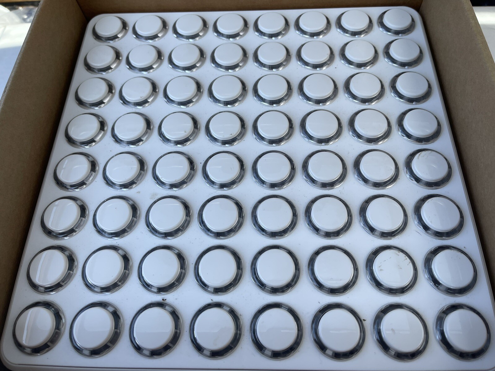 DJ Tech Tools MIDI Fighter 64 MIDI Controller - White