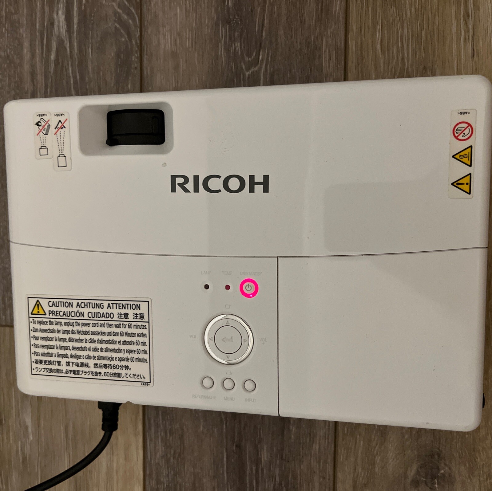 Ricoh PJ WX3231N Projector With Remote (lamp Error Message)