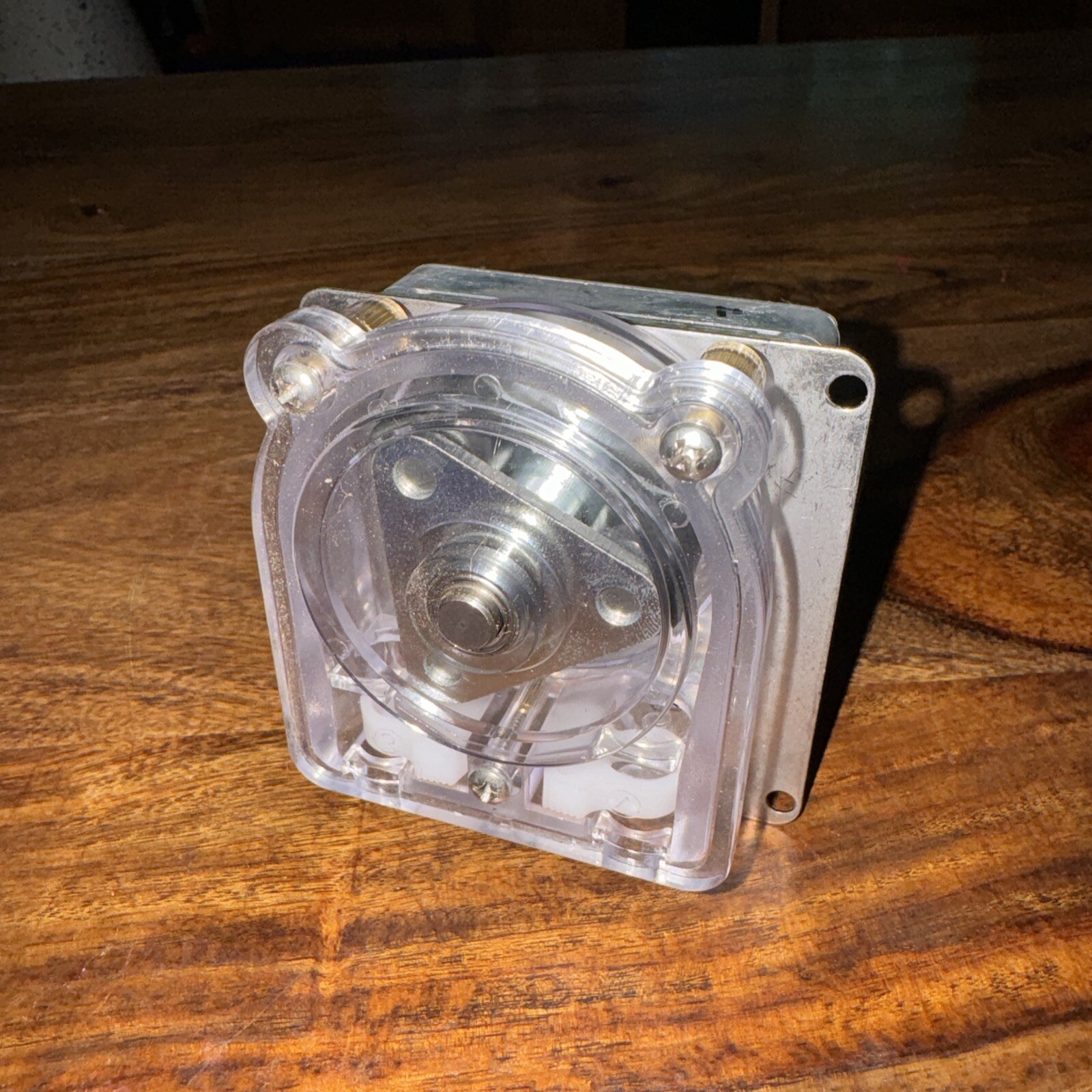 ANKO A302-3C-B486B-64N1-P Variable Speed Metering  Pump 24VDC 486RPM 2FLA PFL1