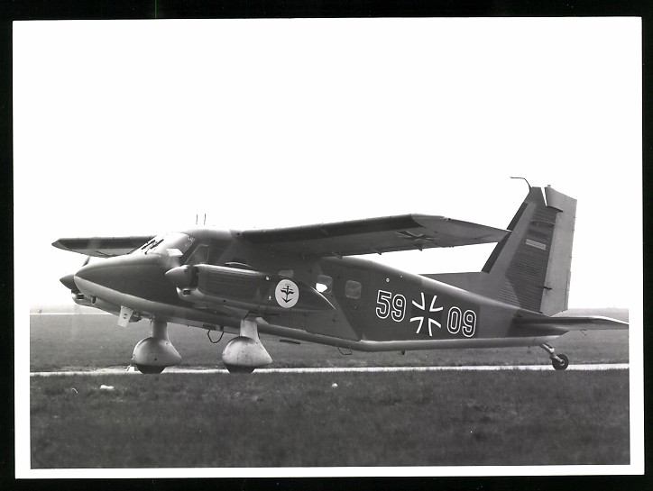 Photography Aircraft Twin-Engine High Wing Of The Navy, 59-09