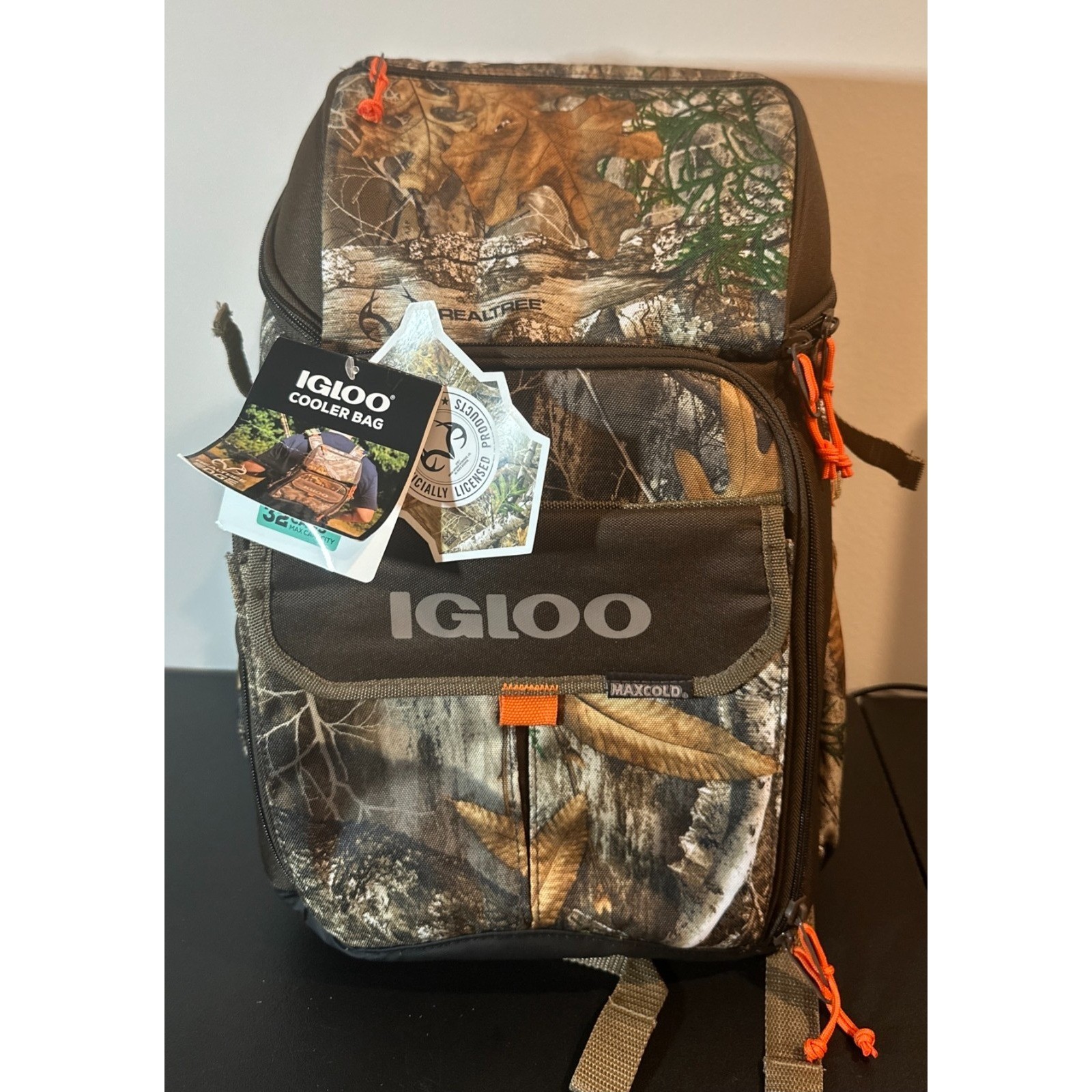 Igloo MaxCold Realtree Edge Camo Backpack Cooler Bag 32 Can Capacity New