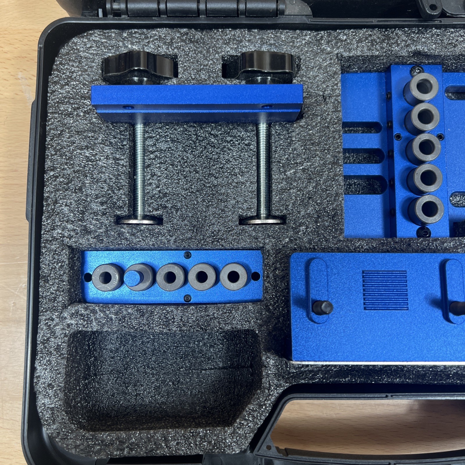 Adjustable Doweling Jig Kit with 5 Drill Sleeves for Precise Woodworking