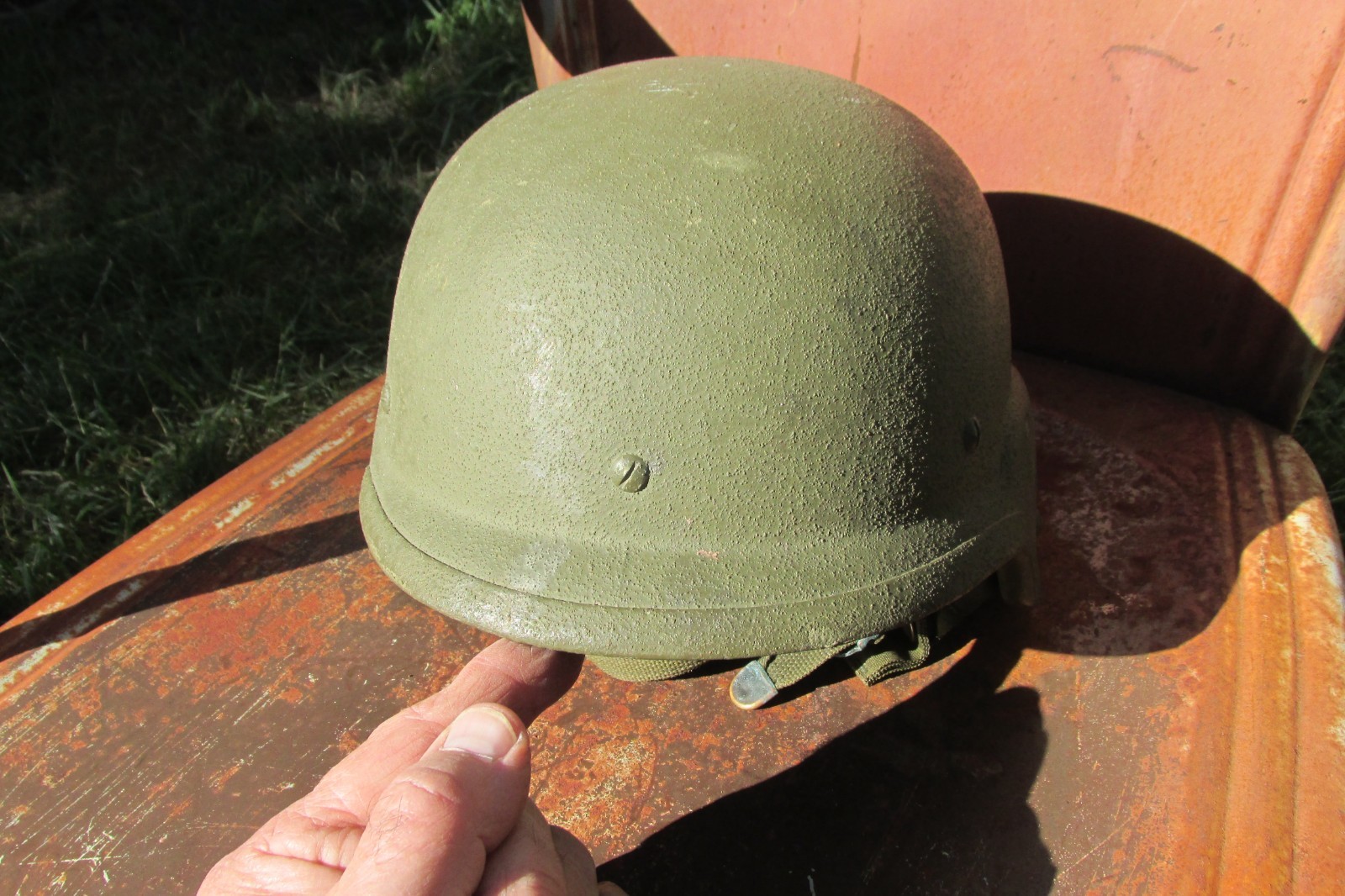 United States Military PASGT - UNICOR Combat Helmet Medium