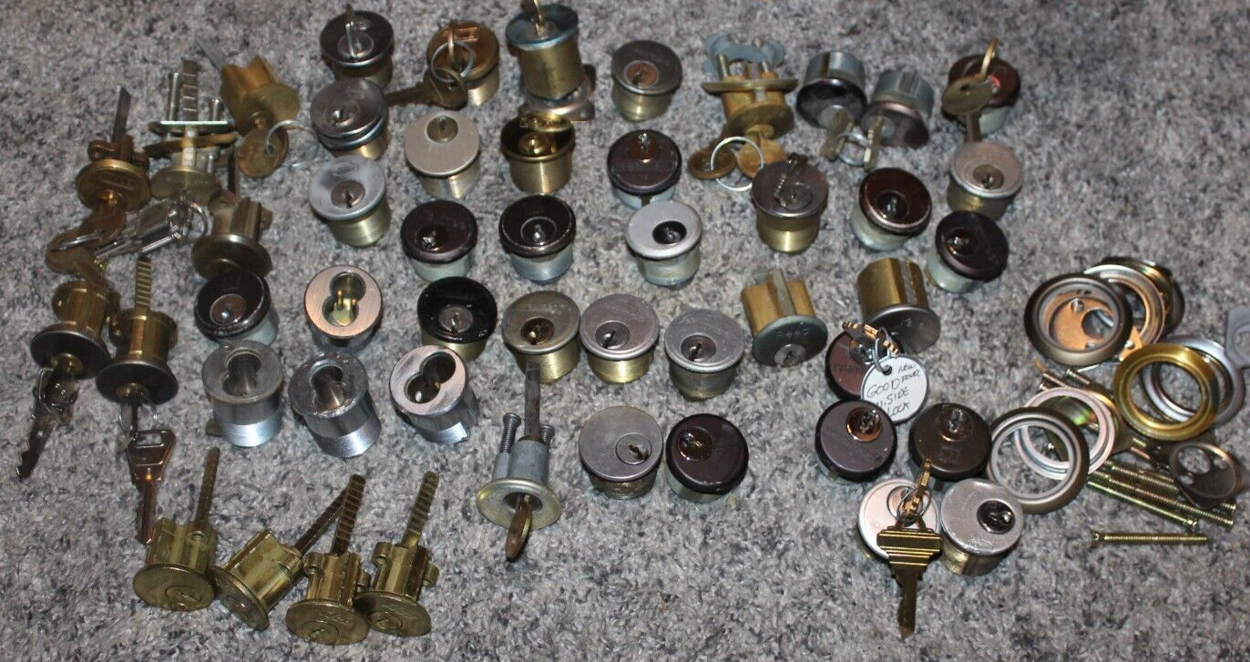LOT OF 56  RIM CYLINDER LOCKS , YALE, ILCO, CORBIN & MORE, SOME WITH KEYS ( USED