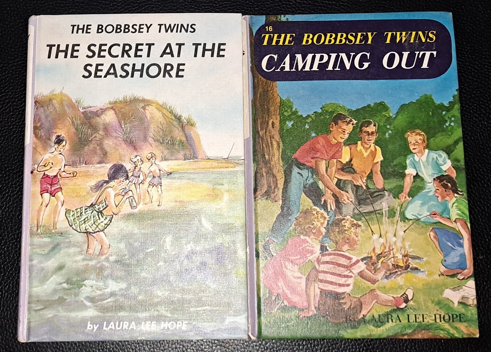 LOT OF 17 VINTAGE BOBBSEY TWINS LAVENDER-SPINED PICTURE COVERS