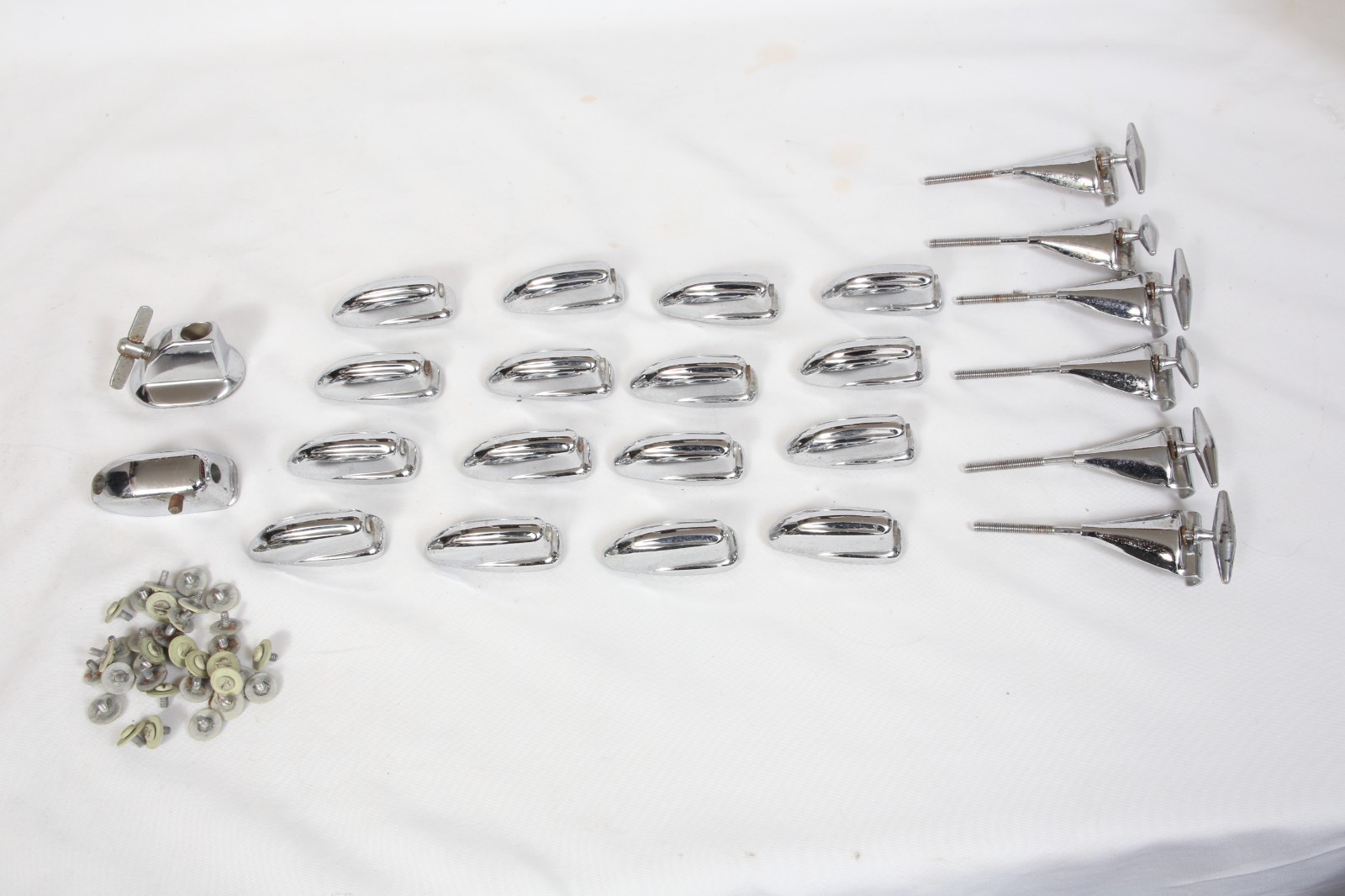 1960's Slingerland Drum Hardware 16 Bass lugs screws 6 t's claws 1 leg mount