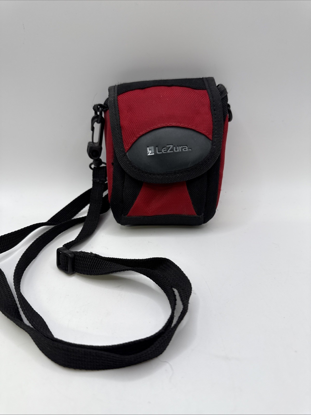 LeZura Small Sized Camera Bag Black And Red Zipper With Strap VGC
