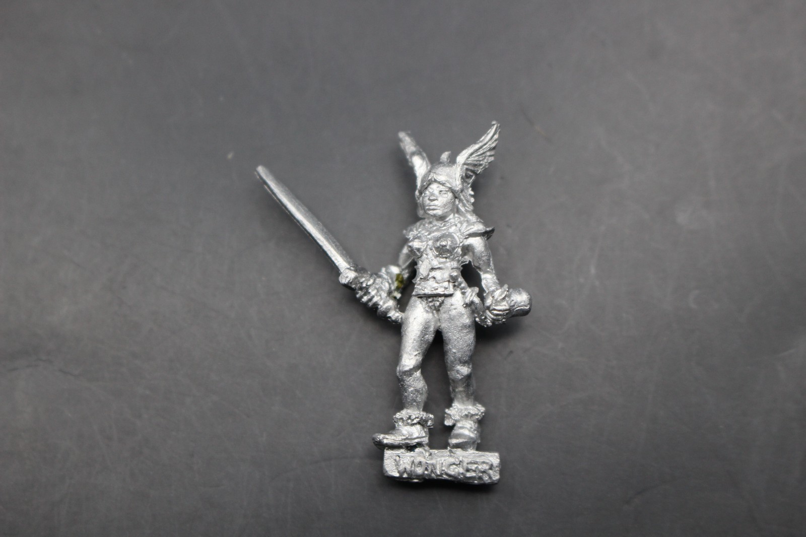 Warhammer Fantasy Heroes for Dungeonquest Helena the Swift Adventuress Metal