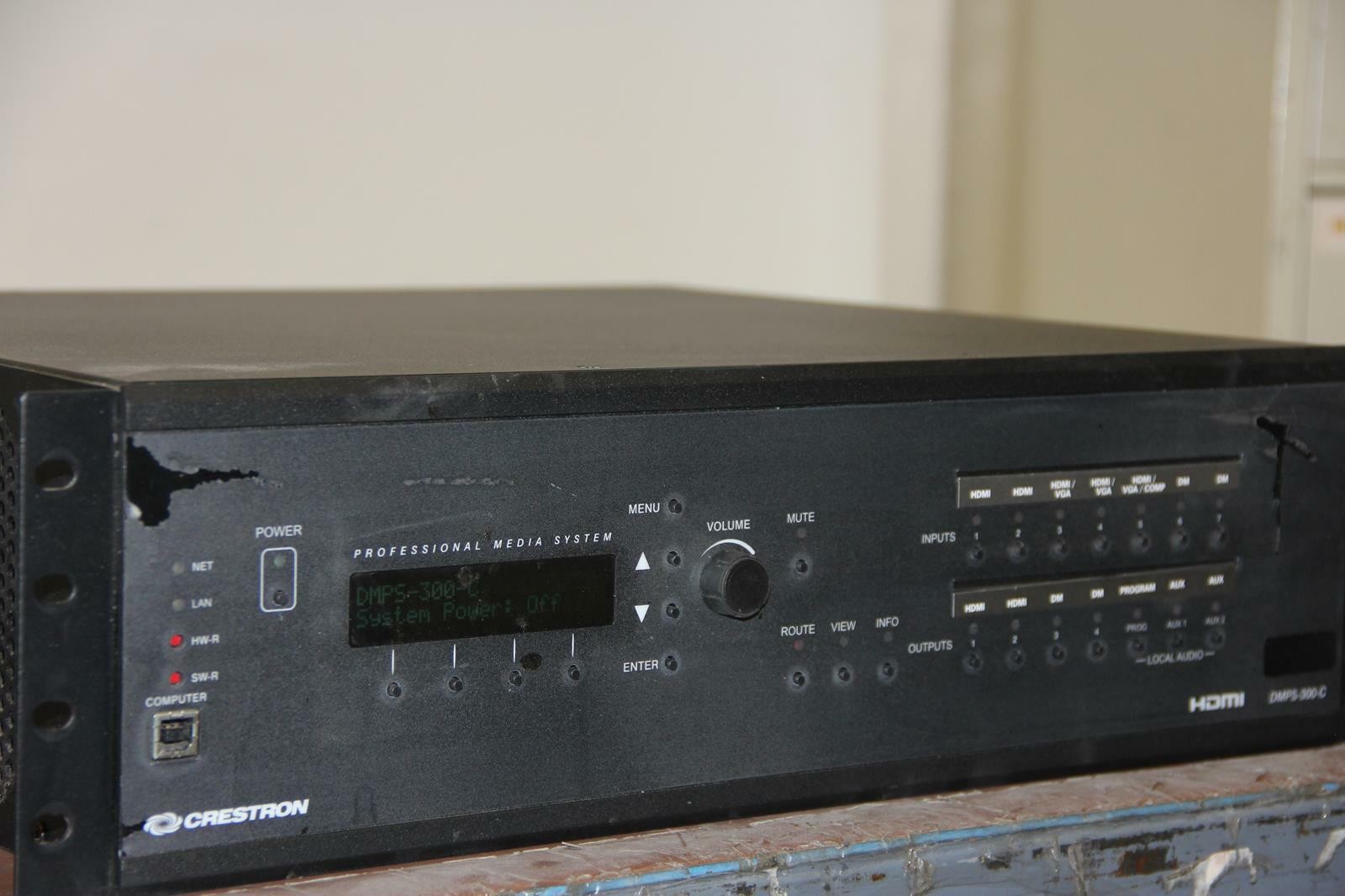 CRESTRON DMPS-300-C Digital Media Presentation System FAIR Condition