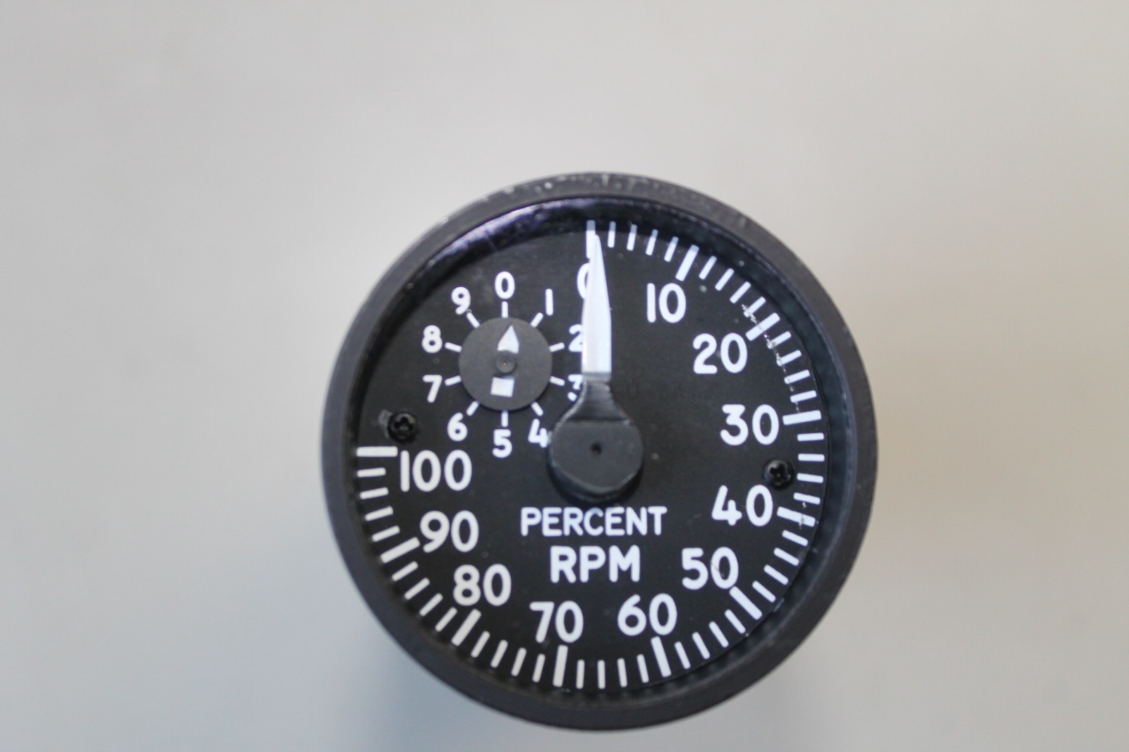 VINTAGE AIRCRAFT RPM TACH   IND  8DJ81LZA4   1992  OHC