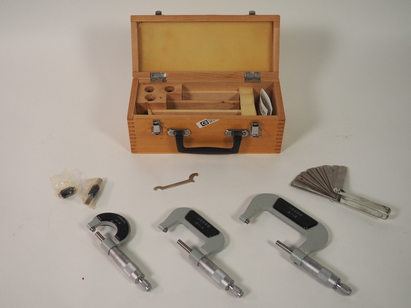 Chicago Brand Micrometer Set – 0" to 3" (.0001" Graduation) – 3-Piece Set