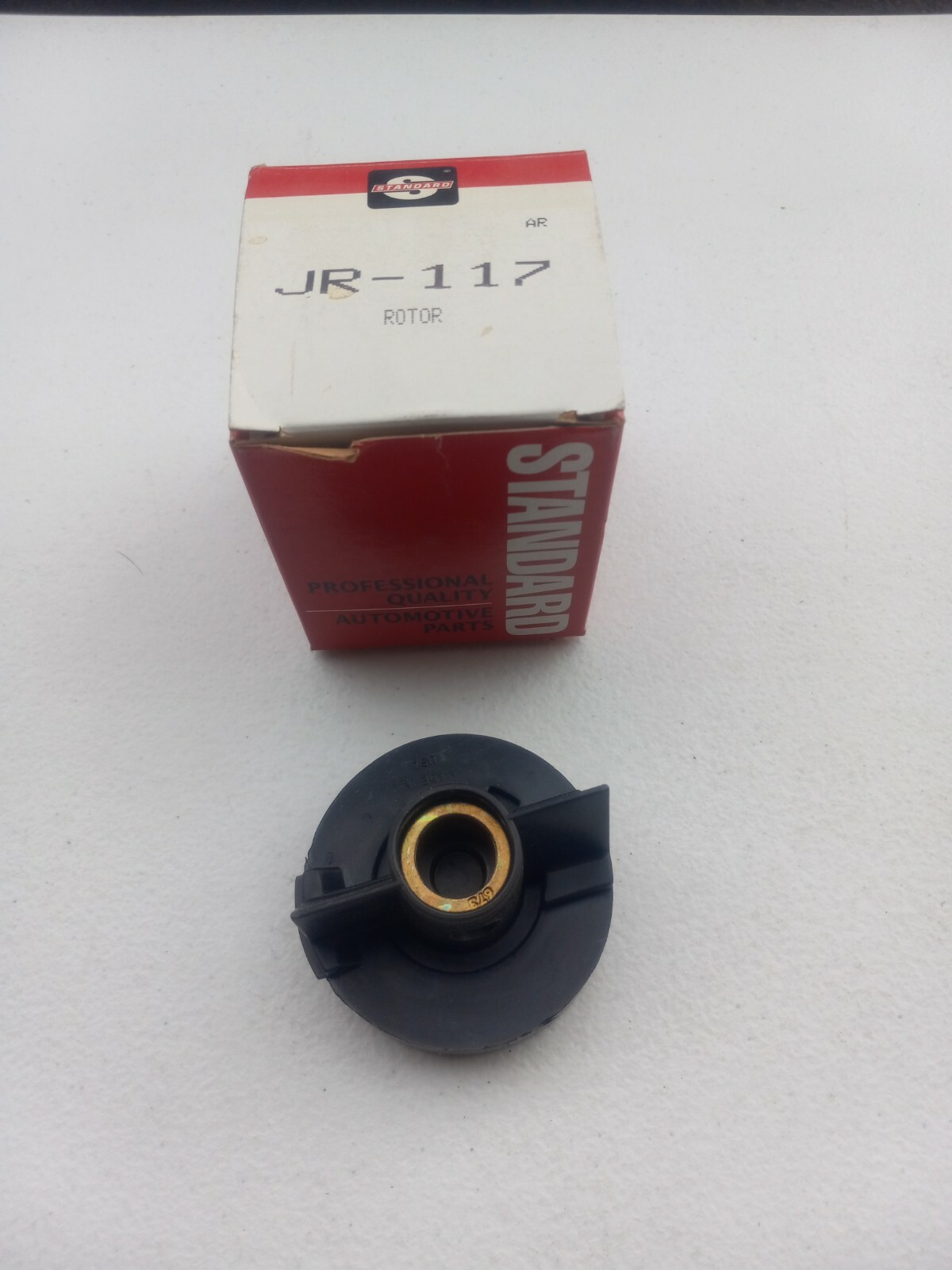 Tru-Tech / Standard Distributor Rotor, JR-117 JR117 NOS New In Box