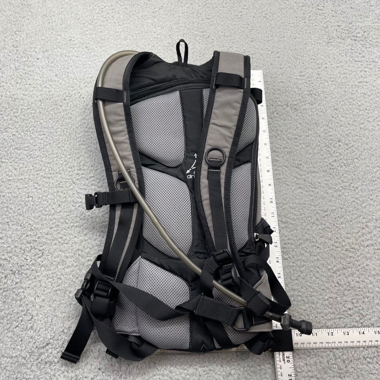 CamelBak Chaos Black Grey Hydration Pack Backpack w/ 2L Bladder Hydrate or Die