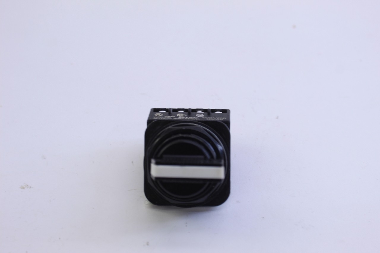 Siemens 52ZX2CABA1 Three Position Selector Switch New in Box