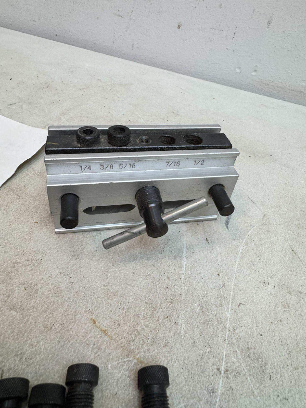 Self Centering Doweling Jig 41345 Precise Drilling Guide Dowel Clamp Tool
