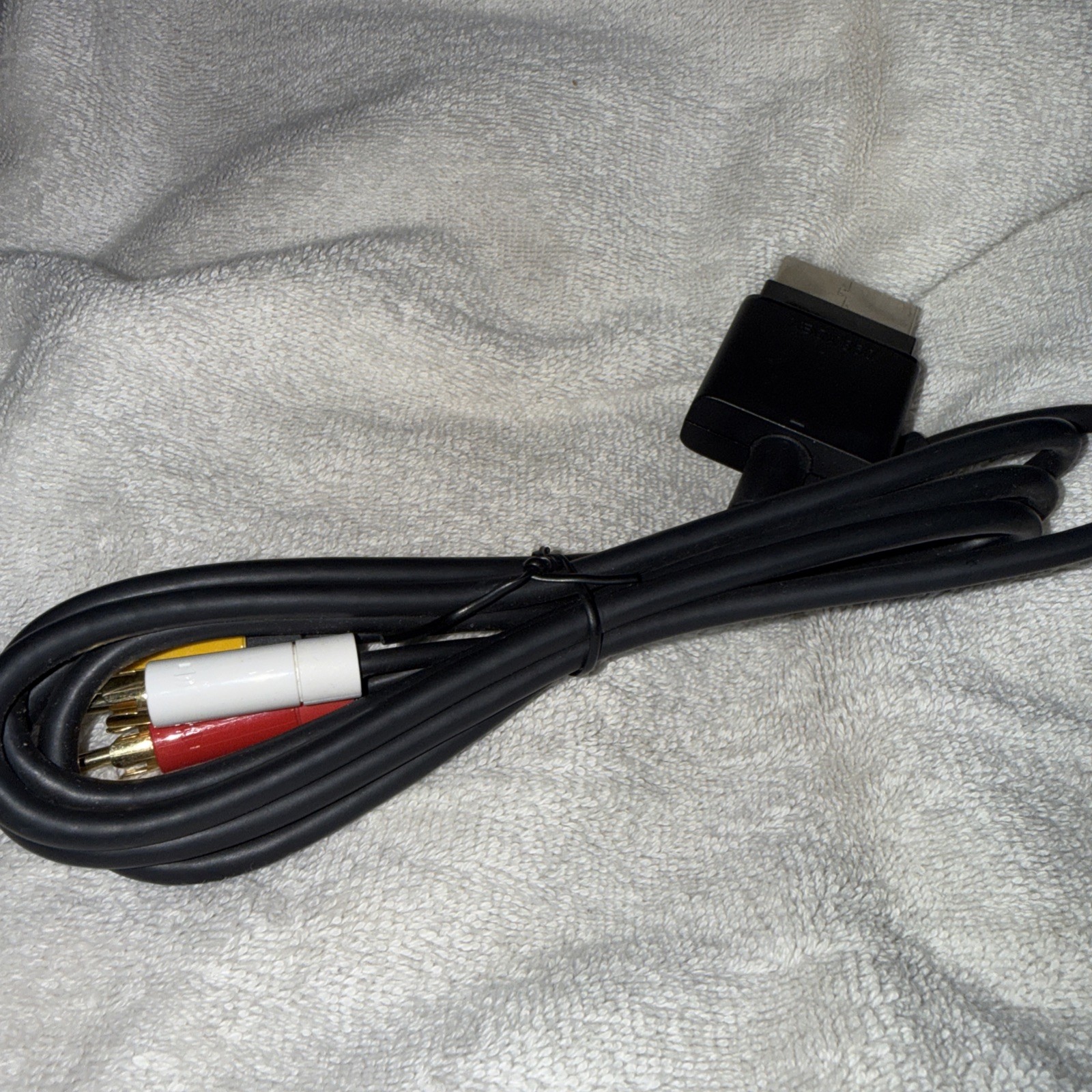 Microsoft Xbox 360 Replacement AV Cable OEM 3.5mm to RCA Composite Tested