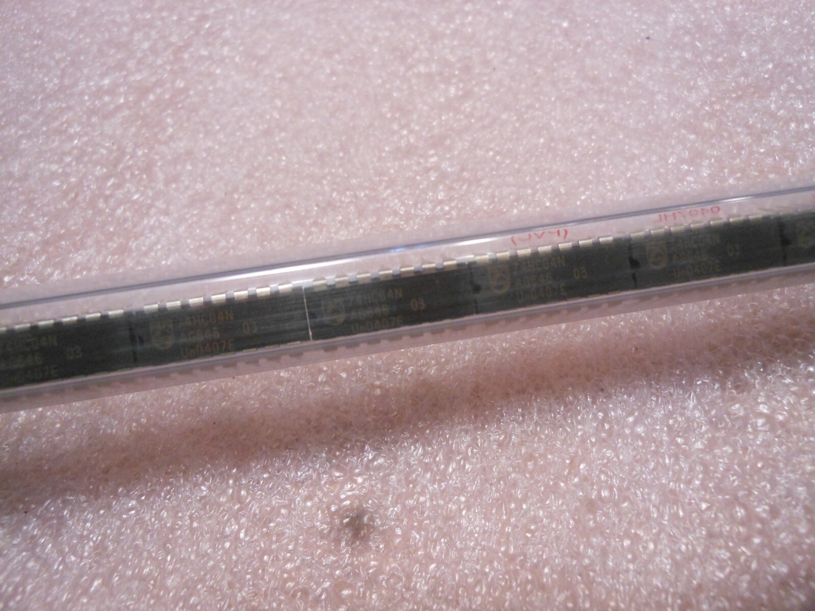 PHILIPS MICROCIRCUIT (25 PC LOT) PART # 74HC04N