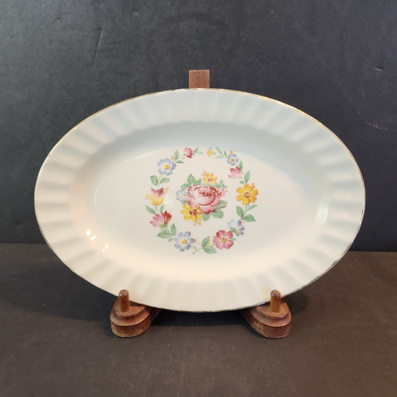 KNO40 by Edwin Knowles 8 5/8" Relish Dish, Gold Trim, Semi Vitreous