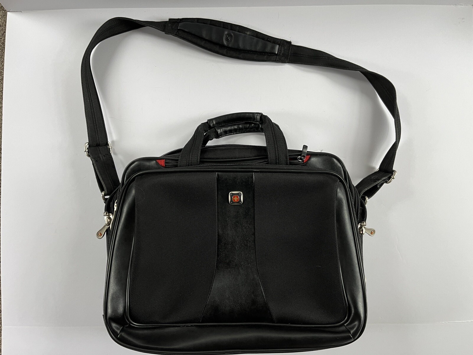 Swiss Tech Wegner Laptop Case Messenger Bag Black Mutli Compart Leather Nylon
